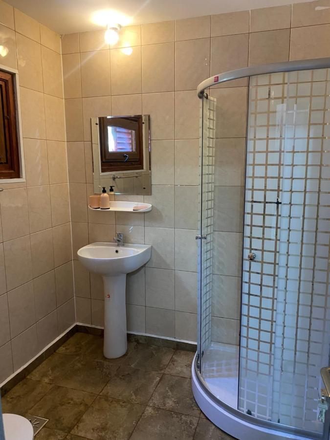 Pensiunea Uzlina Tulcea Esterno foto